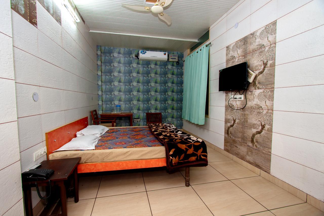 National Guest House Τζαλαντάρ Εξωτερικό φωτογραφία